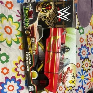 WWE Lucha Low Rider Car - Red with Gold Flames